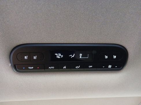 New 2026 Hyundai Palisade Limited FWD image 16
