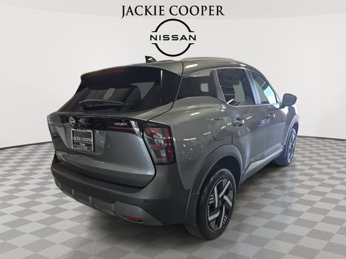New 2026 Nissan Kicks SV w/ SV Premium Package FWD image 5