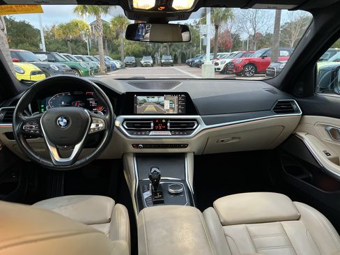 Used 2020 BMW 330i xDrive Sedan w/ Executive Package image 29