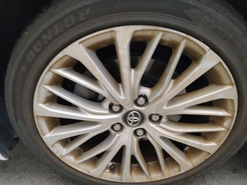 Used 2018 Toyota Camry XLE FWD image 31