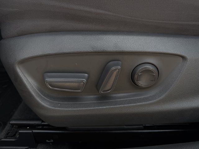 Used 2020 Toyota Camry LE FWD image 25