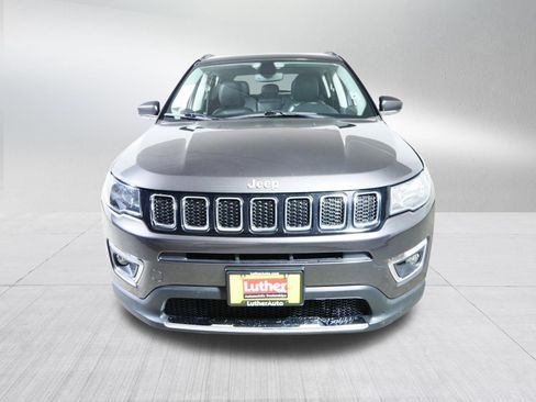 Used 2019 Jeep Compass Limited AWD/4WD image 2