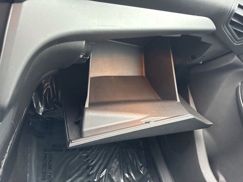 Used 2017 Ford Escape SE image 28