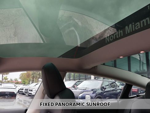 Used 2023 Tesla Model 3 Performance image 4