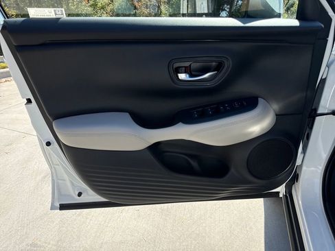 New 2026 Honda HR-V LX image 12