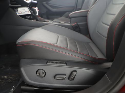 Used 2025 Volkswagen Jetta GLI Autobahn image 10