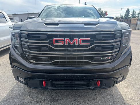 Used 2023 GMC Sierra 1500 AT4 w/ Technology Package AWD/4WD image 7