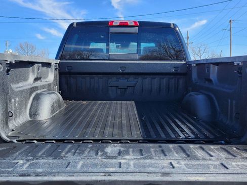 Used 2018 Chevrolet Silverado 1500 High Country image 5