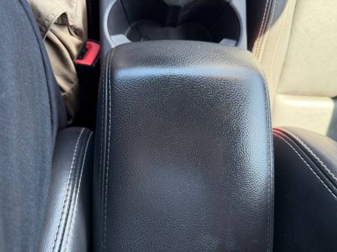 Used 2014 Ford Focus ST w/ Equipment Group 202A FWD image 28