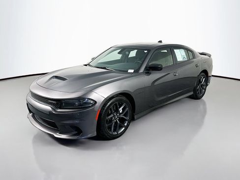 Used 2022 Dodge Charger R/T w/ Blacktop Package RWD image 3