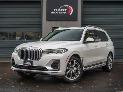 Used 2020 BMW X7 xDrive40i w/ Luxury Seating Package image 3
