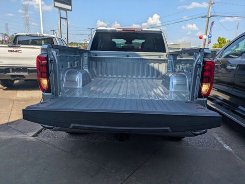 New 2025 GMC Sierra 1500 Elevation w/ LPO, Elevation Black Package image 4