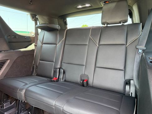 Used 2022 Cadillac Escalade Sport RWD image 14