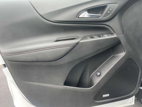 Used 2024 Chevrolet Equinox RS w/ RS Leather Package FWD image 18