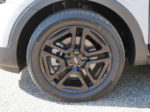 Certified 2023 Kia Telluride SX X-Line AWD/4WD image 15