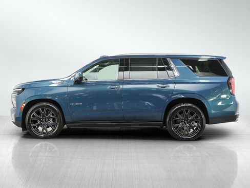 Used 2025 Chevrolet Tahoe High Country AWD/4WD image 2