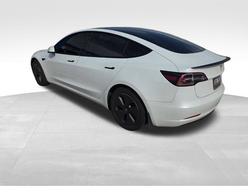 Used 2021 Tesla Model 3 Standard Range Plus RWD image 5
