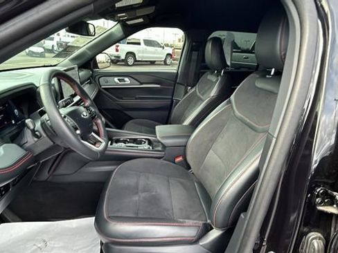 Certified 2025 Ford Explorer ST RWD image 19