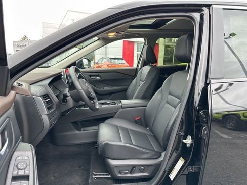 Certified 2023 Nissan Rogue SV w/ SV Premium B Package AWD/4WD image 10