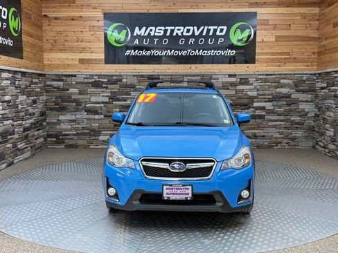 Used 2017 Subaru Crosstrek 2.0i Premium w/ Moonroof Package AWD/4WD image 3