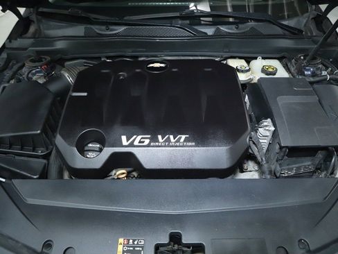 Used 2016 Chevrolet Impala LTZ w/ Enhanced Convenience Package image 33