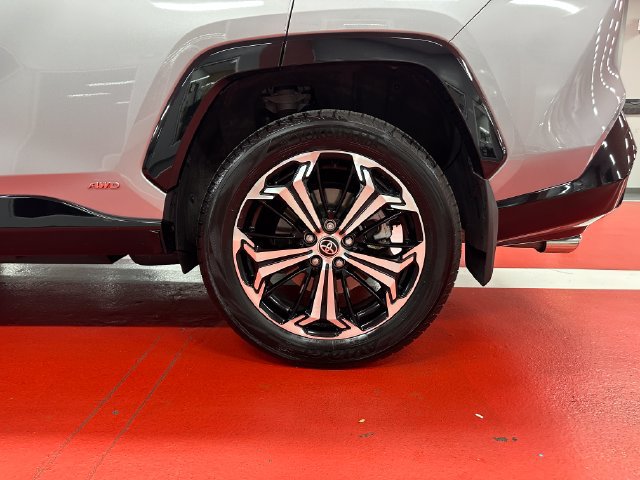 Certified 2025 Toyota RAV4 XSE w/ Premium Package AWD/4WD image 27