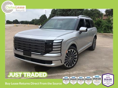 Used 2026 Hyundai Palisade Calligraphy FWD image 1