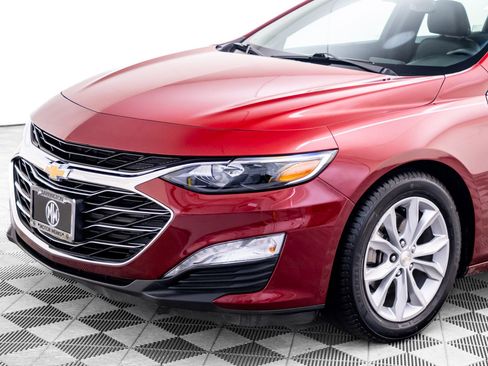 Used 2020 Chevrolet Malibu LT w/ Leather Package FWD image 32