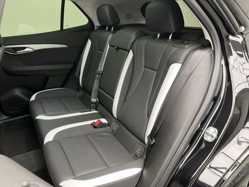 Certified 2025 Buick Envision Sport Touring image 14