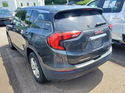 Used 2020 GMC Terrain SLE w/ LPO, Floor Liner Package AWD/4WD image 8