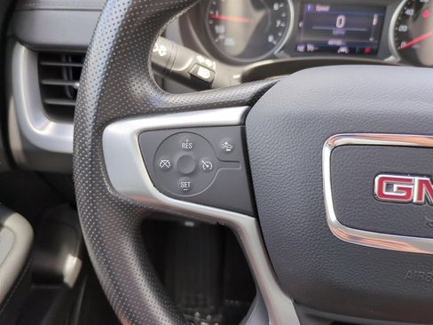 Used 2024 GMC Terrain SLE AWD/4WD image 19