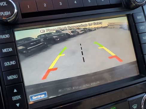 Used 2013 Ford Expedition Limited image 18