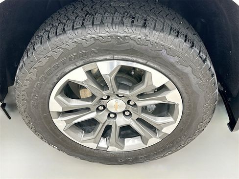 Used 2024 Chevrolet Silverado 1500 High Country w/ Technology Package image 33