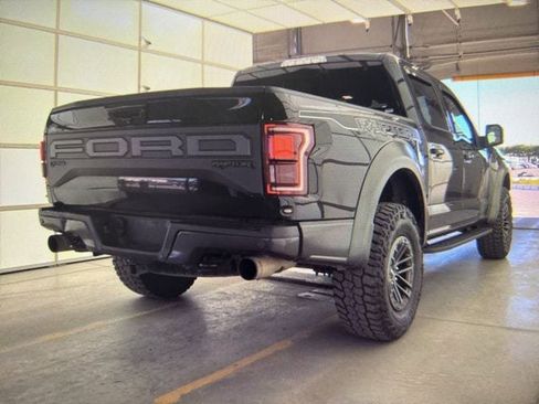 Used 2019 Ford F150 Raptor w/ Equipment Group 802A Luxury image 4