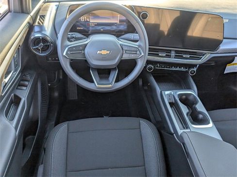 New 2026 Chevrolet Equinox EV LT image 7