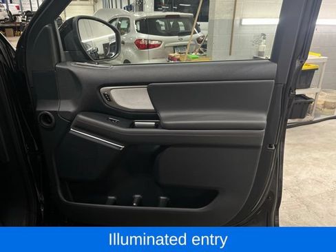 Used 2025 Ford Expedition Max Active AWD/4WD image 22