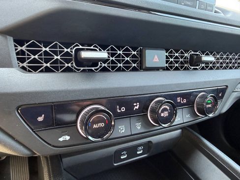 Used 2023 Honda Accord EX image 40