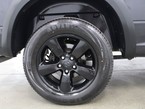 Used 2020 RAM 1500 Classic Warlock w/ Electronics Group AWD/4WD image 5