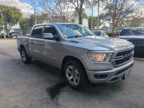 Used 2019 RAM 1500 Big Horn image 2