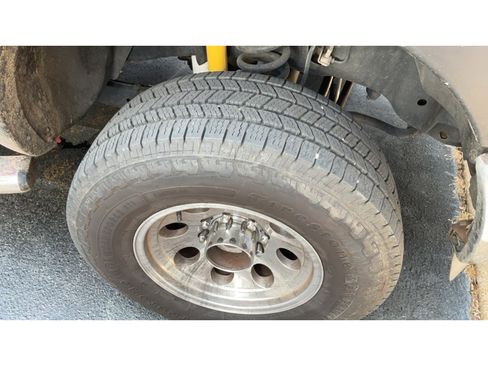 Used 2013 Ford F250 XLT w/ Snow Plow Prep Pkg image 6