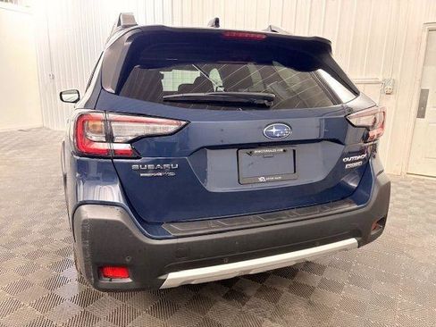 Used 2023 Subaru Outback Touring image 4