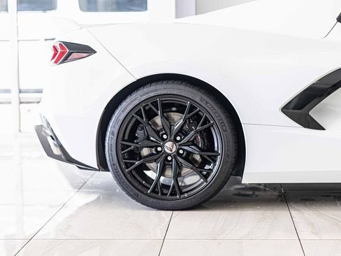 Used 2023 Chevrolet Corvette Stingray w/ Z51 Performance Package image 11