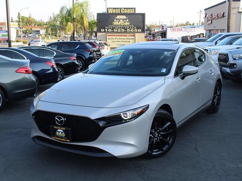 Used 2024 MAZDA MAZDA3 s FWD image 2