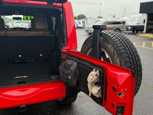 Used 2016 Jeep Wrangler Unlimited Sahara AWD/4WD image 20