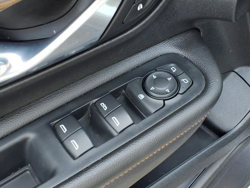 Used 2021 GMC Terrain SLE AWD/4WD image 13