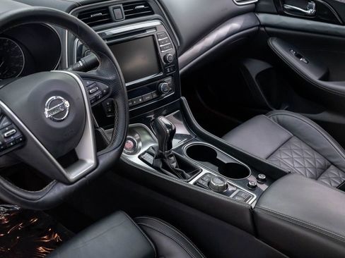 Used 2019 Nissan Maxima Platinum w/ Sport Mat Group FWD image 13