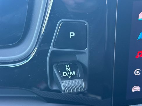 Certified 2024 Porsche Cayenne AWD/4WD image 21