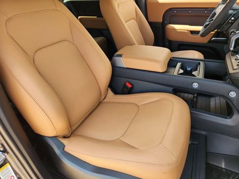 Used 2024 Land Rover Defender 90 Carpathian Edition image 14