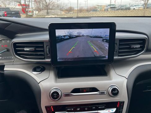 Used 2023 Ford Explorer XLT w/ Equipment Group 202A image 39