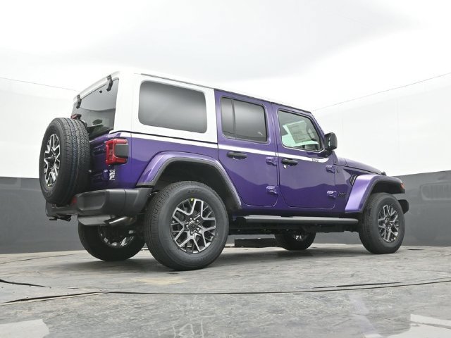 New 2026 Jeep Wrangler Unlimited Sahara w/ Whitecap Package AWD/4WD image 57